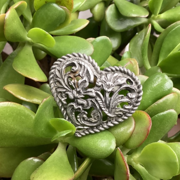 Vintage Heart Shaped Floral Design Etched Belt Buckle main image 8